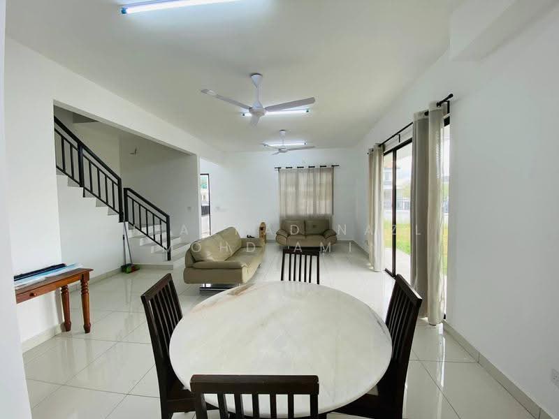 2-storey Terraced House for Sale in Bangi (Selangor) - Muhammad Nazli Mohd Amin - Living Room - PropertyGuru.com.my