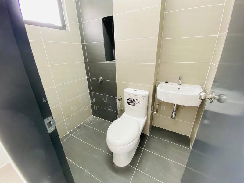 2-storey Terraced House for Sale in Bangi (Selangor) - Muhammad Nazli Mohd Amin - Bathroom - PropertyGuru.com.my