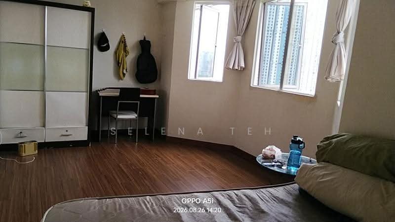 Kondominium untuk Disewa di Pelangi Indah Condominium - Selena Teh - Bedroom - PropertyGuru.com.my