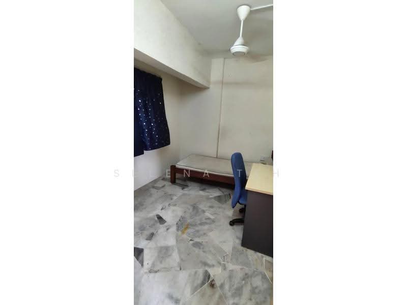 Kondominium untuk Disewa di Pelangi Indah Condominium - Selena Teh - Bedroom - PropertyGuru.com.my