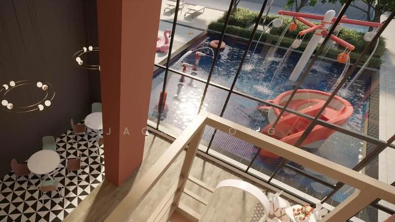 Kediaman Servis untuk Dijual di Aricia Residences - Jacky Yong - Pool - PropertyGuru.com.my
