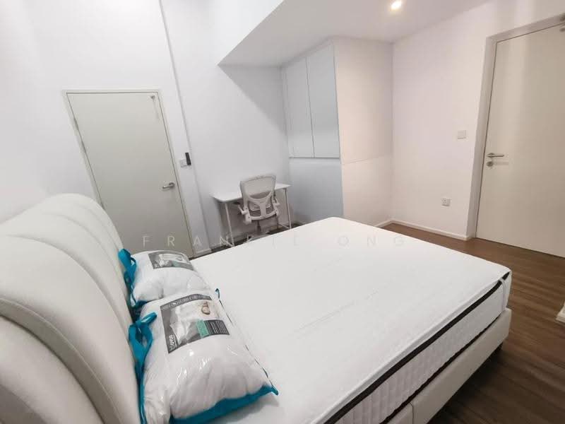 Kediaman Servis untuk Disewa di East Parc @ Manjalara - Frankie Ong - Bedroom - PropertyGuru.com.my