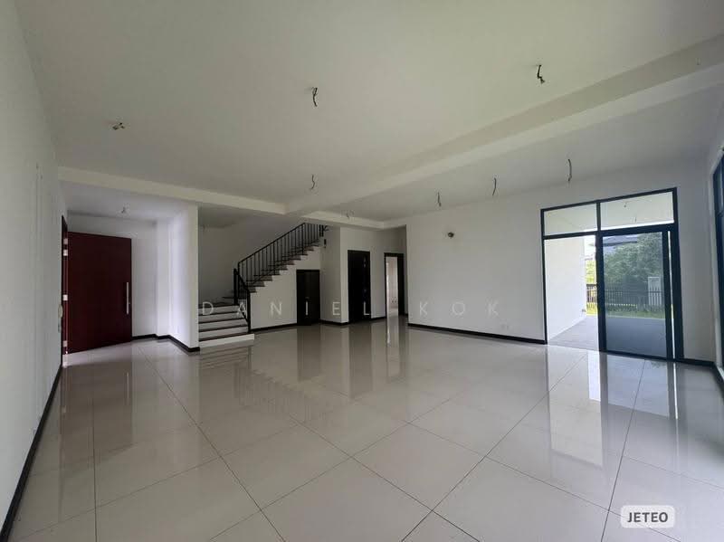 Rumah Berkembar untuk Dijual di Eco Sanctuary (Telok Panglima Garang) - Daniel Kok - Living Room - PropertyGuru.com.my