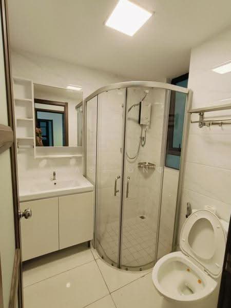 Pangsapuri untuk Dijual di Starview Bay @ Forest City - Jasz Ong - Bathroom - PropertyGuru.com.my