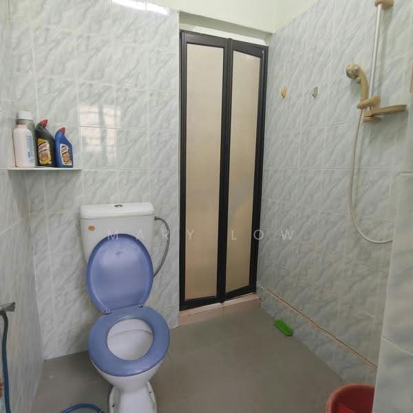 2-storey Terraced House for Sale in Taman Angkasa Nuri (Durian Tunggal) - Mary Low - Bathroom - PropertyGuru.com.my