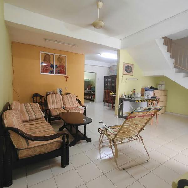 2-storey Terraced House for Sale in Taman Angkasa Nuri (Durian Tunggal) - Mary Low - Living Room - PropertyGuru.com.my