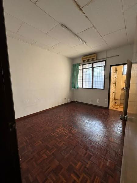 Rumah Teres 2-Tingkat untuk Disewa di Taman Bukit Maluri (Kepong) - Michael Lee - Interior - PropertyGuru.com.my