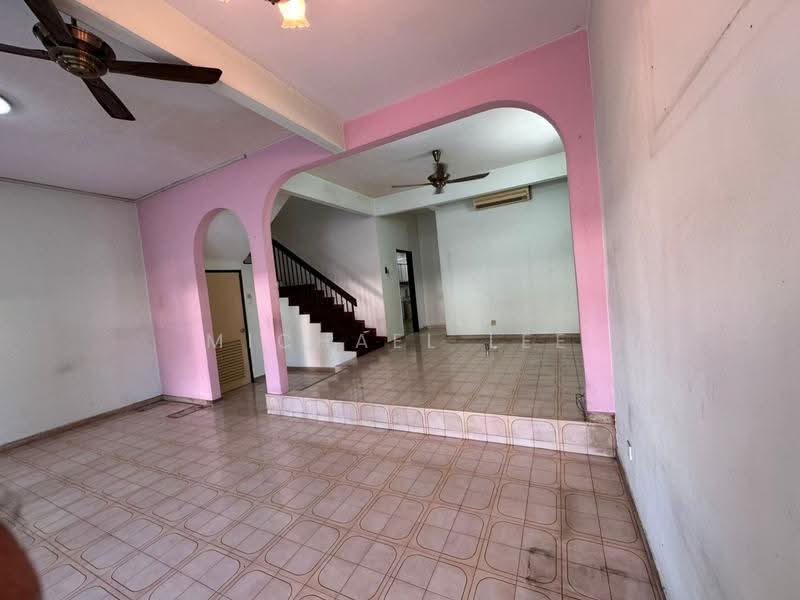 Rumah Teres 2-Tingkat untuk Disewa di Taman Bukit Maluri (Kepong) - Michael Lee - Living Room - PropertyGuru.com.my