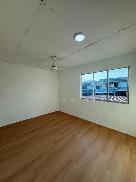2-storey Terraced House for Sale in Taman Banang Jaya (Batu Pahat) - Marcus Tey - Interior - PropertyGuru.com.my
