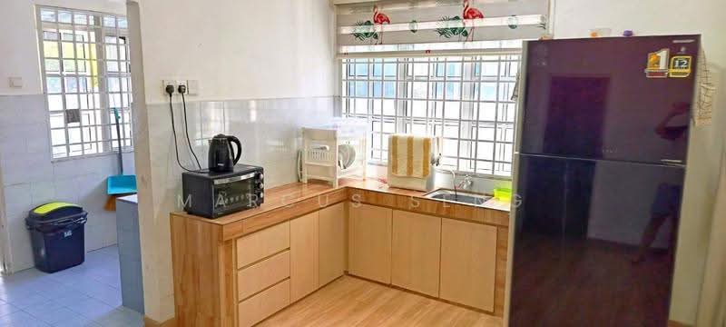 Rumah Banglo untuk Dijual di Taman Seri Ampang (Ipoh) - Marcus Seng - Kitchen - PropertyGuru.com.my