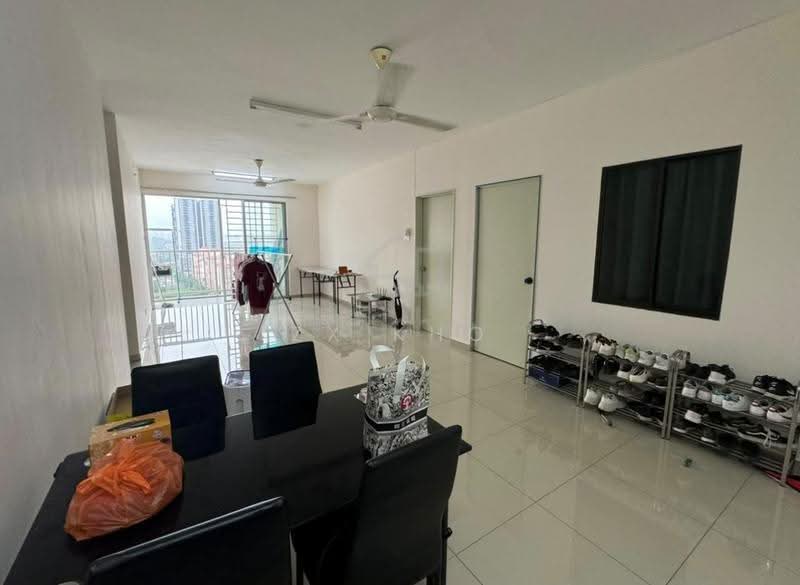 Kondominium untuk Dijual di Platinum Lake PV 16 - ZX KHO - Living Room - PropertyGuru.com.my
