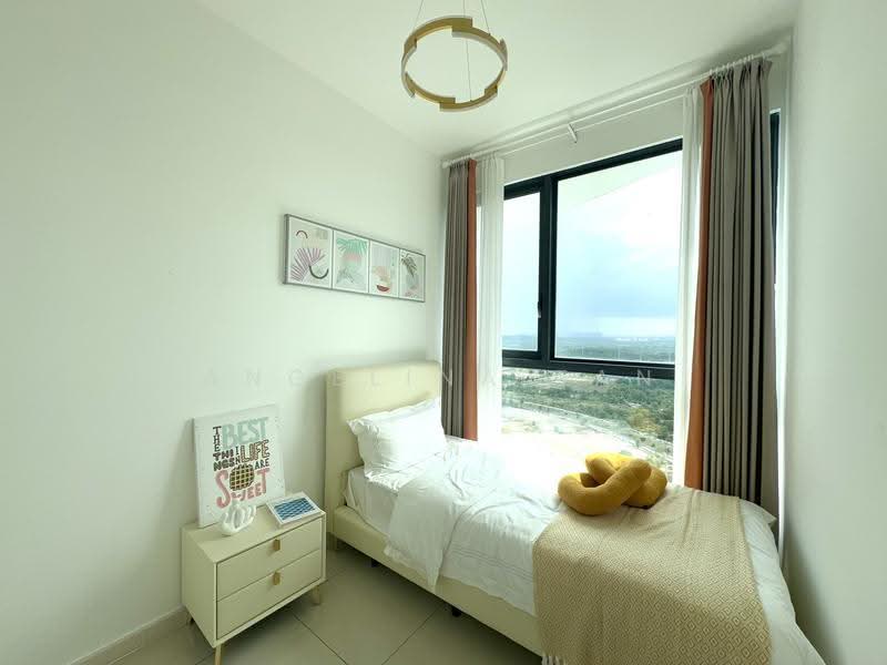 Kediaman Servis untuk Dijual di The M @ Medini Macrolink - Angelina Tan - Bedroom - PropertyGuru.com.my