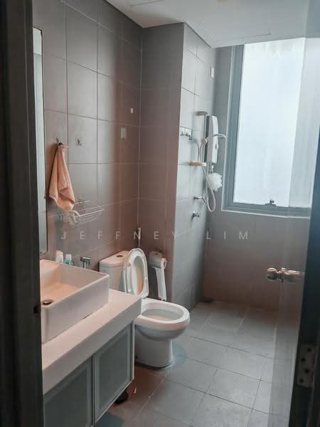 Kediaman Servis untuk Disewa di Mercu Summer Suites - Jeffney Lim - Bathroom - PropertyGuru.com.my