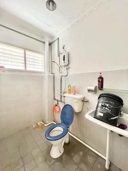 Rumah Berkembar untuk Dijual di Bandar Country Homes (Rawang) - Chloe Kok - PropertyGuru.com.my