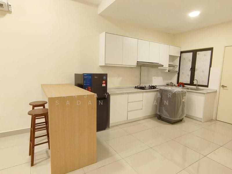 Townhouse for Rent in Sepang (Selangor) - Sanjay Kumar Sadananthan - Kitchen - PropertyGuru.com.my