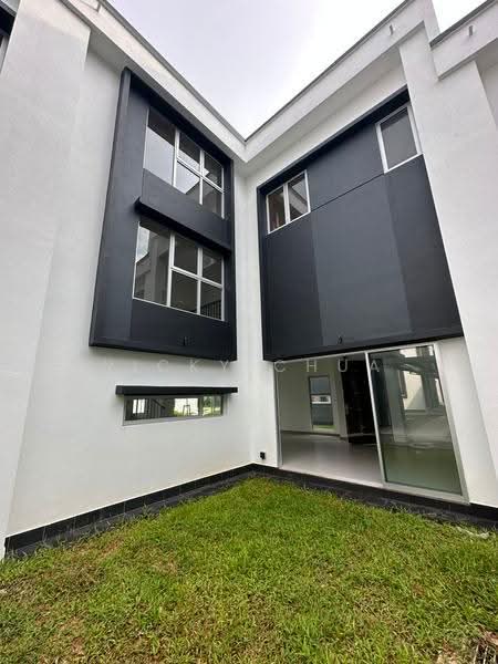 2.5-storey Terraced House for Sale in Eco Forest (Semenyih) - Nicky Chua - Exterior - PropertyGuru.com.my