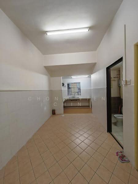 2-storey Terraced House for Sale in Shah Alam (Selangor) - Chong Yien Chin - Kitchen - PropertyGuru.com.my