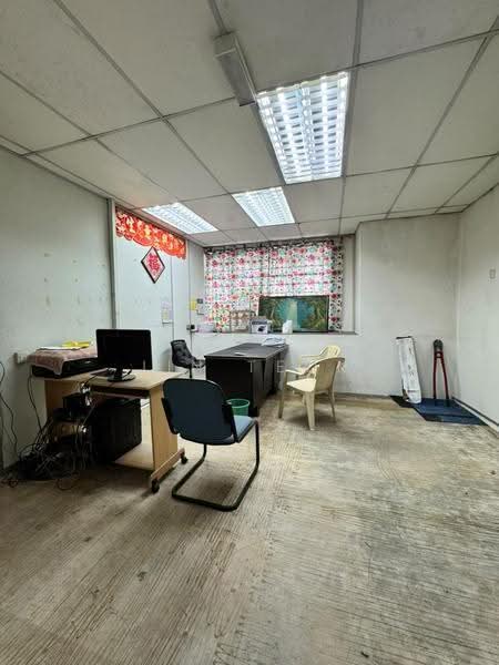 Terrace Factory for Sale in Permas Jaya (Johor) - Jin Teok - Study - PropertyGuru.com.my