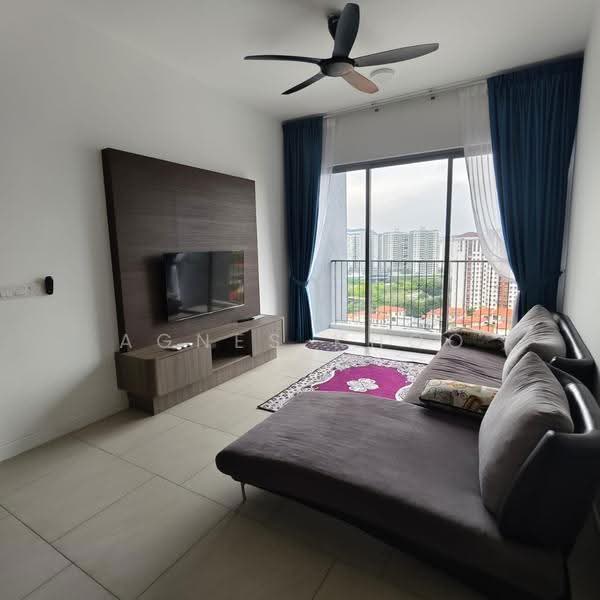 Kondominium untuk Disewa di Triuni Residences - Agnes Khoo - Living Room - PropertyGuru.com.my