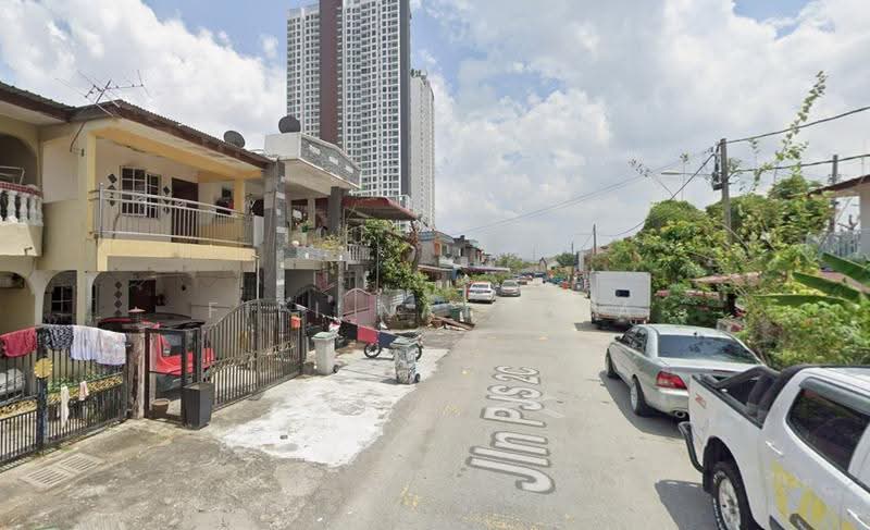 Rumah Teres 2-Tingkat untuk Dijual di Petaling Jaya (Selangor) - Fifi Natasya - Exterior - PropertyGuru.com.my