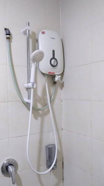 Condominium for Sale at Bayan Villa, Seri Kembangan - Nicholas Lew - Bathroom - PropertyGuru.com.my