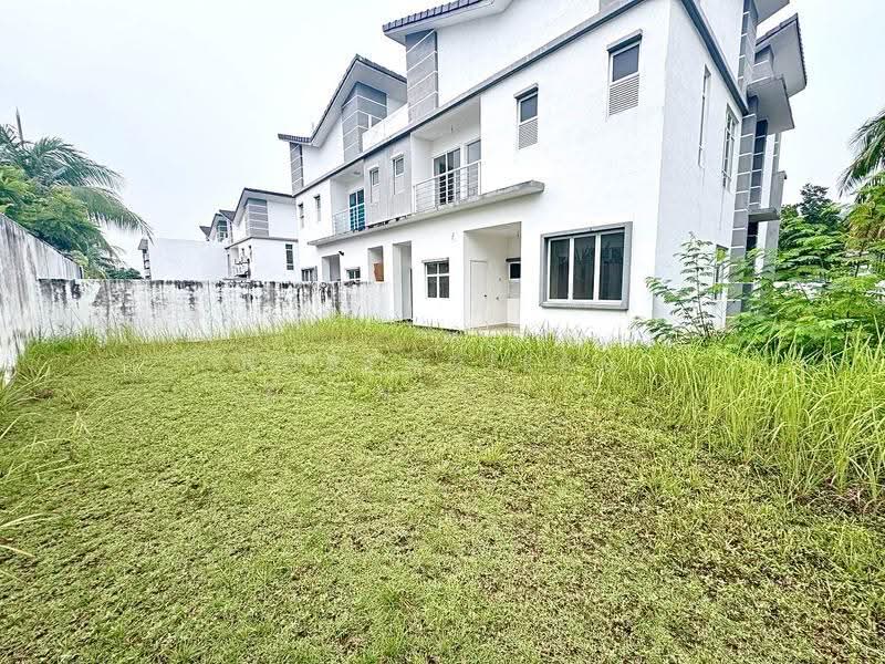 Rumah Berkembar untuk Dijual di Seksyen U10 (Shah Alam) - NORFADILAH ZAINUDDIN - Exterior - PropertyGuru.com.my