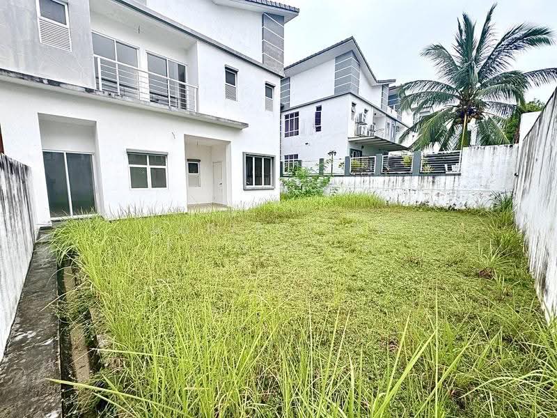 Rumah Berkembar untuk Dijual di Seksyen U10 (Shah Alam) - NORFADILAH ZAINUDDIN - Exterior - PropertyGuru.com.my