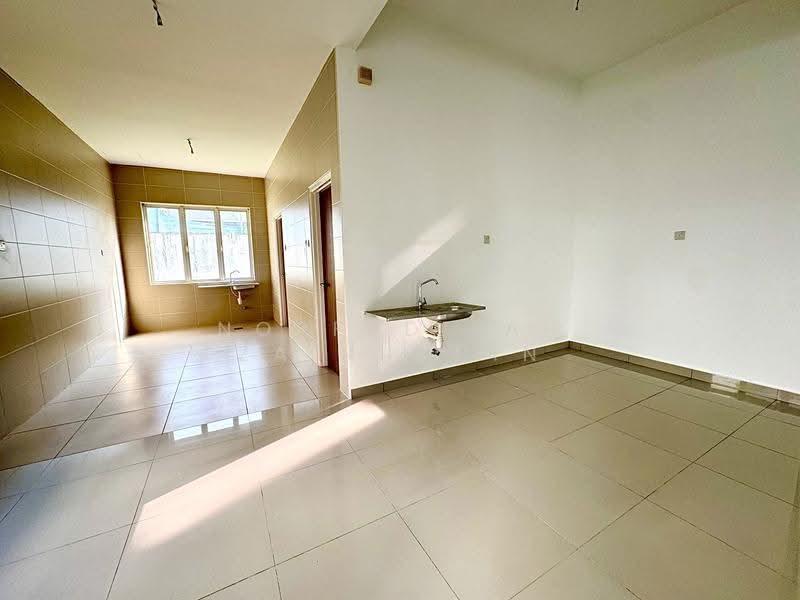 Rumah Berkembar untuk Dijual di Seksyen U10 (Shah Alam) - NORFADILAH ZAINUDDIN - Kitchen - PropertyGuru.com.my