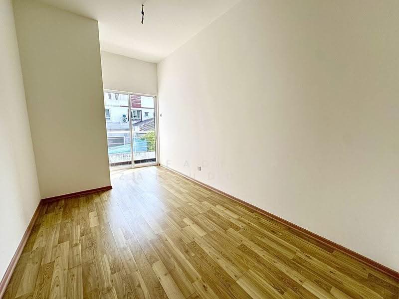 Rumah Berkembar untuk Dijual di Seksyen U10 (Shah Alam) - NORFADILAH ZAINUDDIN - Interior - PropertyGuru.com.my