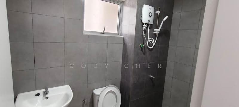 Kondominium untuk Disewa di Residensi Sateria - Cody Cher - Bathroom - PropertyGuru.com.my