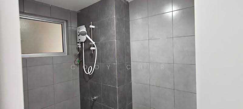 Kondominium untuk Disewa di Residensi Sateria - Cody Cher - Bathroom - PropertyGuru.com.my