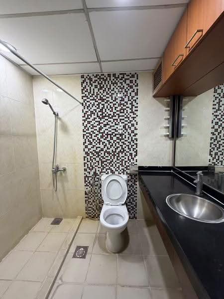 Kondominium untuk Disewa di Angkasa Impian 2 - Kelly Kok - Bathroom - PropertyGuru.com.my