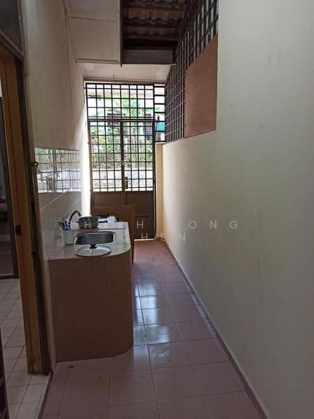 Rumah Teres 1-Tingkat untuk Dijual di Taman Puteri Wangsa (Ulu Tiram) - Shieh Long Chen - Kitchen - PropertyGuru.com.my