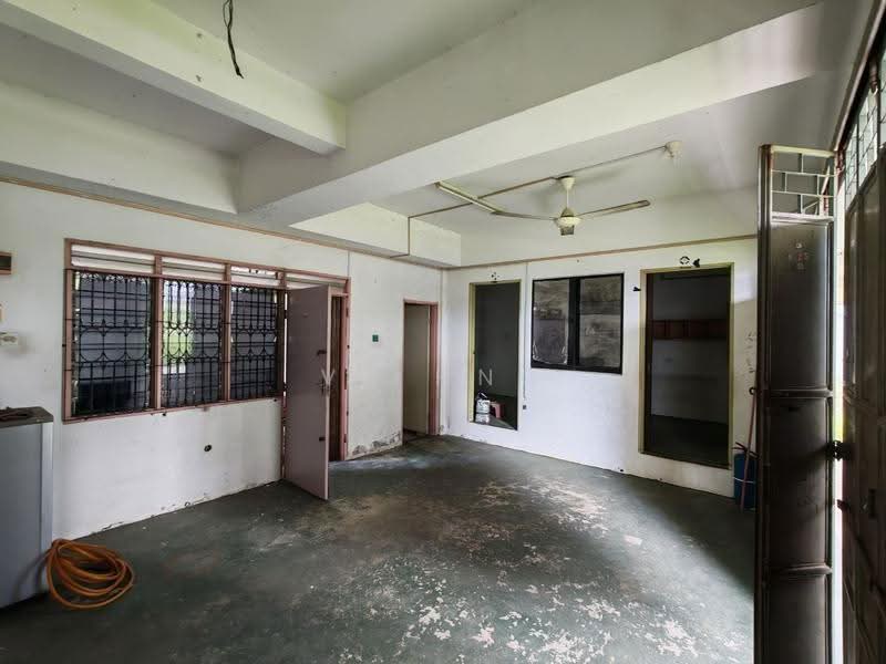 Shop for Sale in Taman Molek (Johor Bahru) - VK Hng - PropertyGuru.com.my