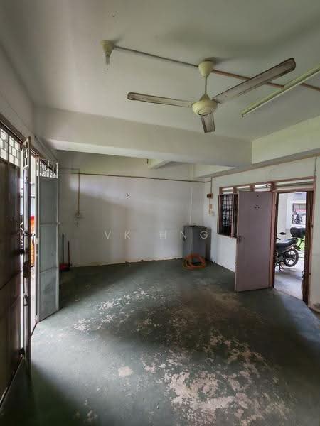 Shop for Sale in Taman Molek (Johor Bahru) - VK Hng - PropertyGuru.com.my