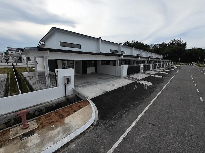 Rumah Teres 1-Tingkat untuk Dijual di Kuching (Sarawak) - Nicola Chan - Exterior - PropertyGuru.com.my