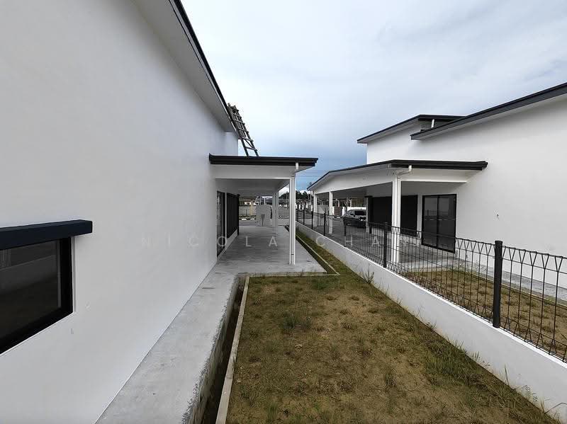 Rumah Teres 1-Tingkat untuk Dijual di Kuching (Sarawak) - Nicola Chan - Exterior - PropertyGuru.com.my