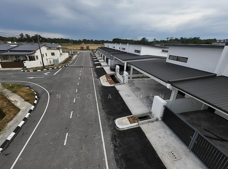 Rumah Teres 1-Tingkat untuk Dijual di Kuching (Sarawak) - Nicola Chan - Exterior - PropertyGuru.com.my