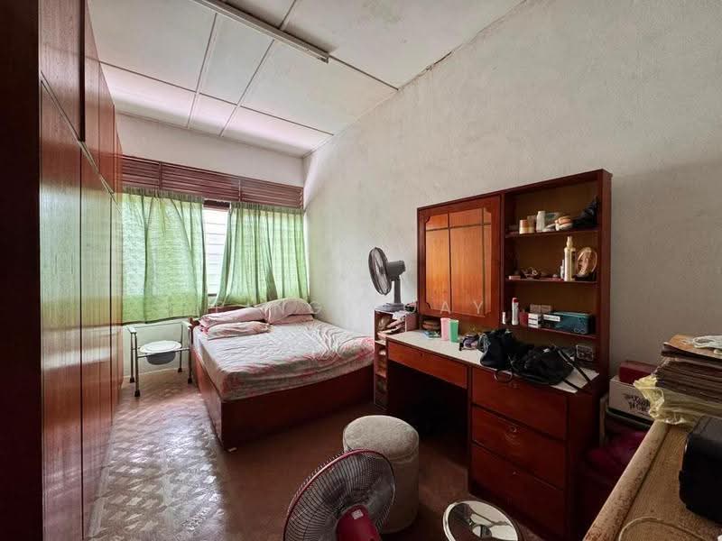 2-storey Terraced House for Sale in Taman Lip Sin (Sungai Dua) - Ping Koay - Bedroom - PropertyGuru.com.my