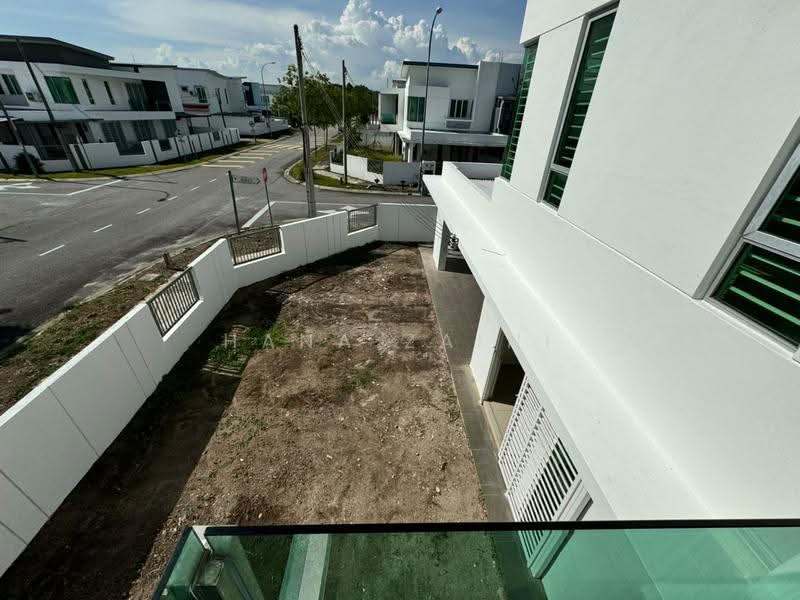 Terraced House for Sale in Bandar Sri Sendayan (Negeri Sembilan) - Hana Zaini - Exterior - PropertyGuru.com.my