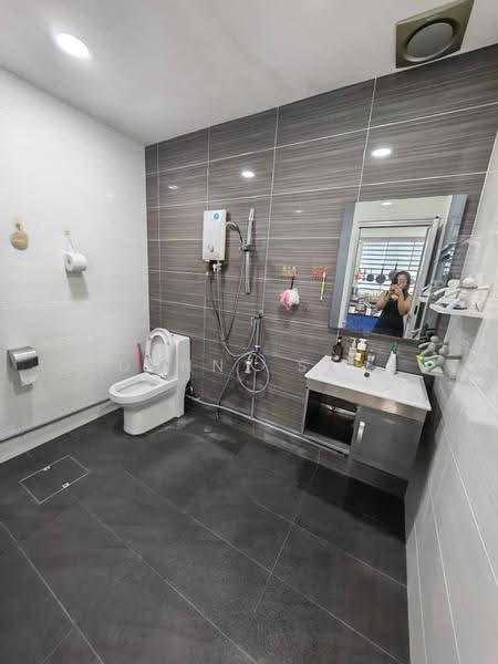 Rumah Teres 1-Tingkat untuk Dijual di Taman Senai Utama (Kulai) - Danny See - Bathroom - PropertyGuru.com.my