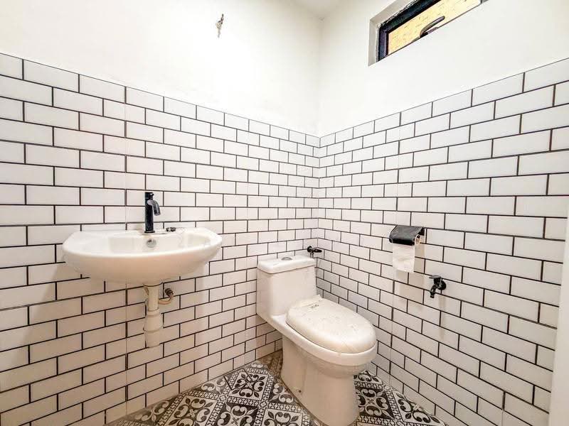 2-storey Terraced House for Sale in Kota Perdana (Seri Kembangan) - Izzat Zamros - Bathroom - PropertyGuru.com.my