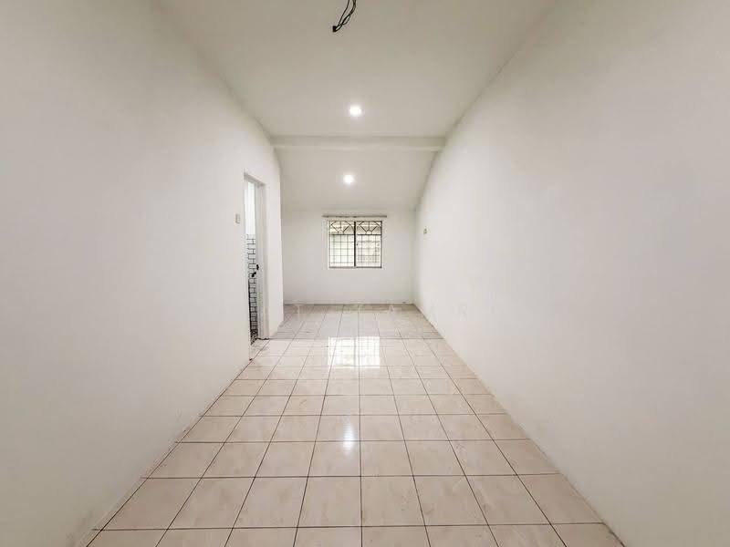 2-storey Terraced House for Sale in Kota Perdana (Seri Kembangan) - Izzat Zamros - Interior - PropertyGuru.com.my