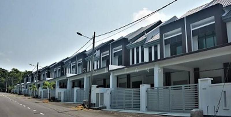 2-storey Terraced House for Sale in Taman Cheng Setia (Cheng) - Jason Tang - Exterior - PropertyGuru.com.my