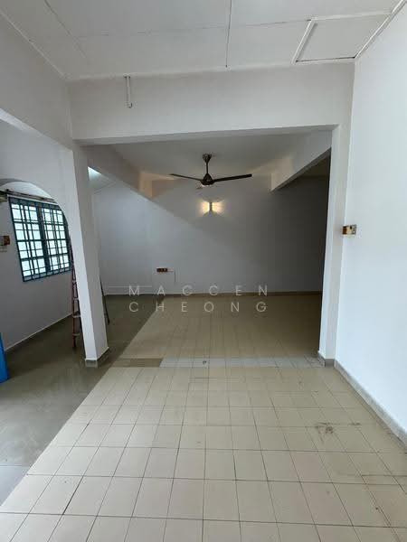 Rumah Teres 2-Tingkat untuk Dijual di Taman Bunga Negara (Shah Alam) - Maccen Cheong - Interior - PropertyGuru.com.my