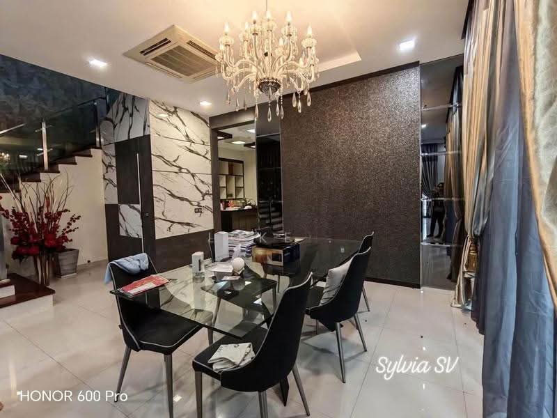 Semi-Detached House for Sale in Setia Damai (Setia Alam) - Loke . - Dining Room - PropertyGuru.com.my