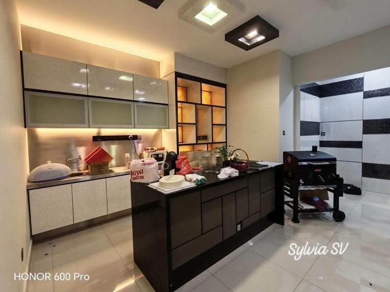 Semi-Detached House for Sale in Setia Damai (Setia Alam) - Loke . - Kitchen - PropertyGuru.com.my