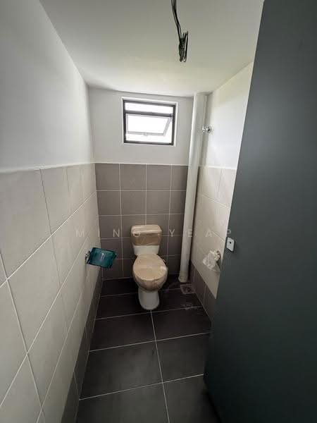 Bungalow House untuk Dijual di Taman Kolam Air (Johor Bahru) - Ming Yeap - Bathroom - PropertyGuru.com.my