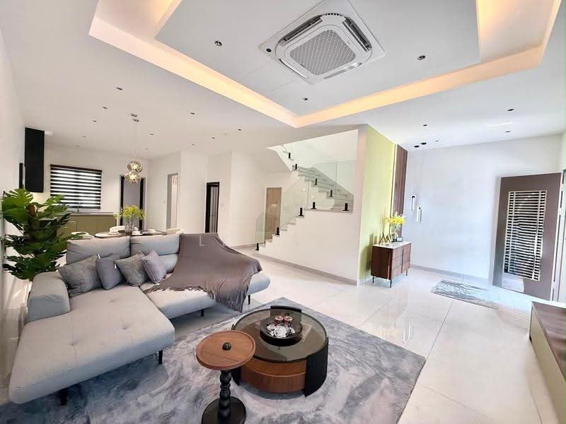 2-storey Terraced House for Sale in Batu Pahat (Johor) - Lee Kee - Living Room - PropertyGuru.com.my