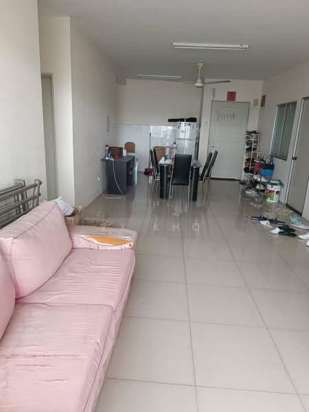 Kondominium untuk Dijual di Platinum Lake PV 15 - ZX KHO - Living Room - PropertyGuru.com.my